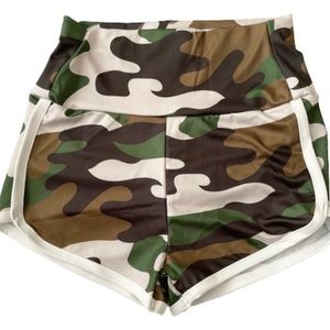 Silky camo print athletic shorts size small